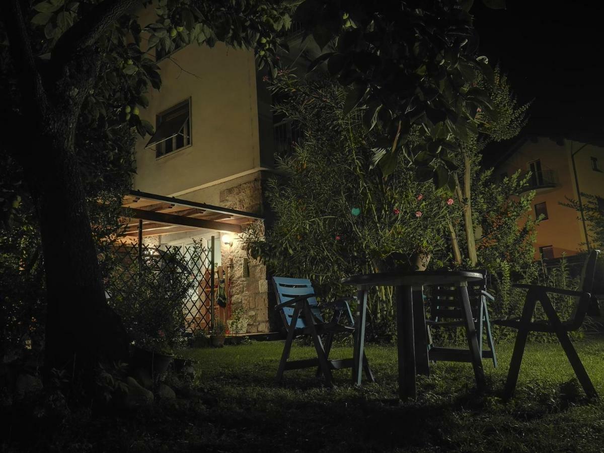 Appartamento con veranda, giardino e piscina Trento Esterno foto